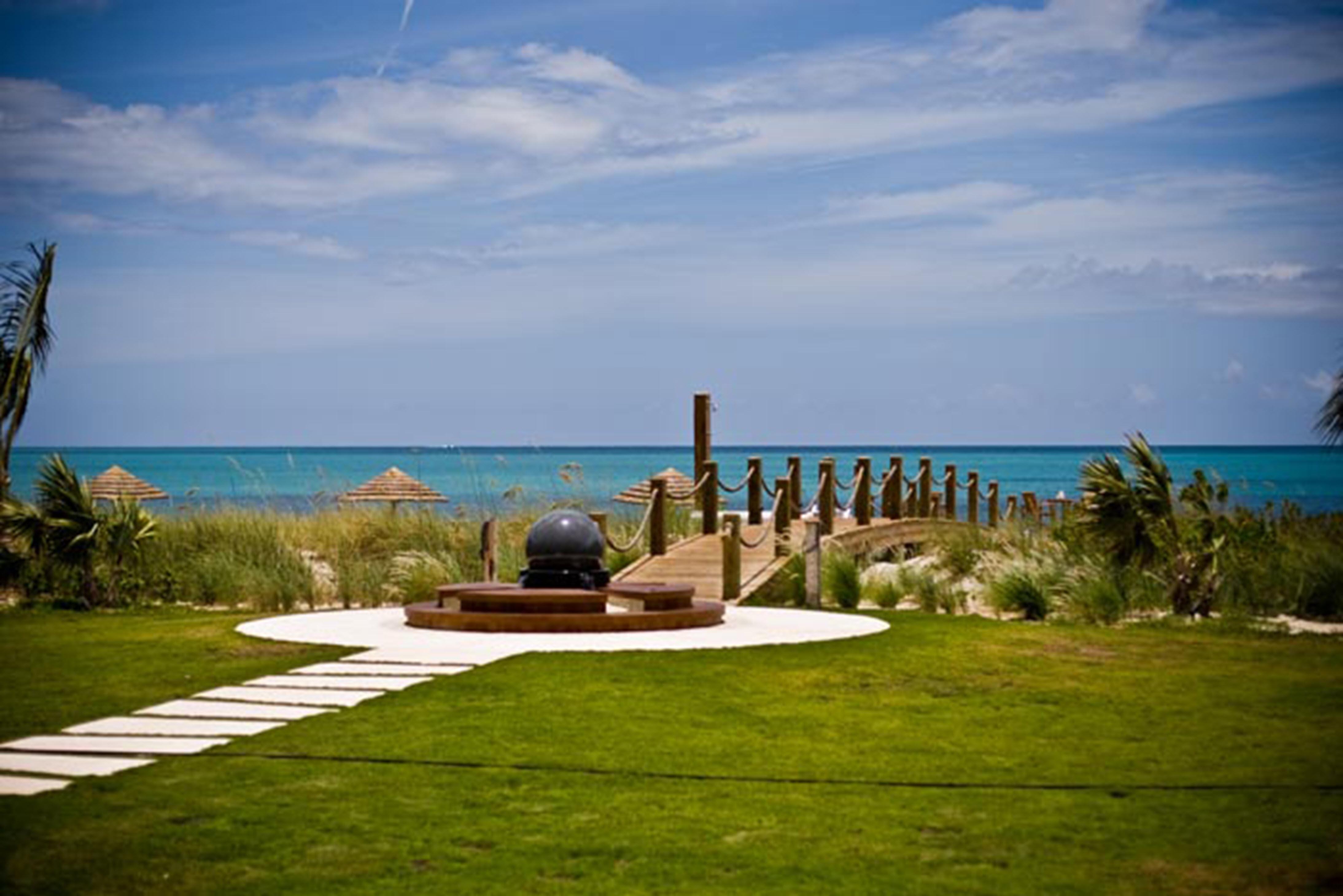 West Bay Club Hotel Grace Bay Exterior photo